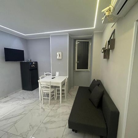 Casa Vacanze Qs 10 Διαμέρισμα Νάπολη Εξωτερικό φωτογραφία