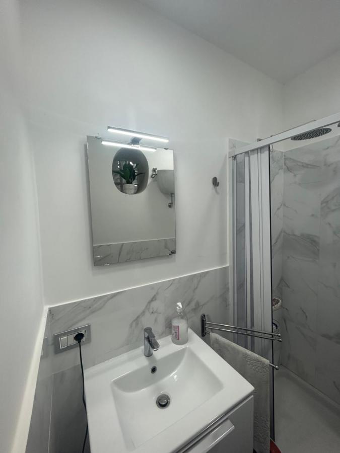 Casa Vacanze Qs 10 Διαμέρισμα Νάπολη Εξωτερικό φωτογραφία