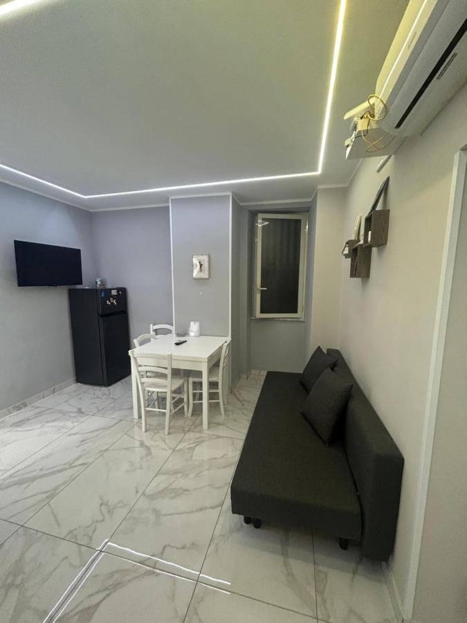 Casa Vacanze Qs 10 Διαμέρισμα Νάπολη Εξωτερικό φωτογραφία