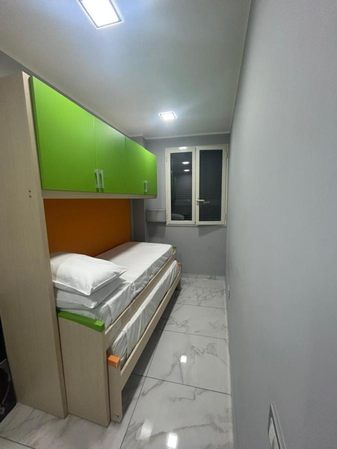 Casa Vacanze Qs 10 Διαμέρισμα Νάπολη Εξωτερικό φωτογραφία
